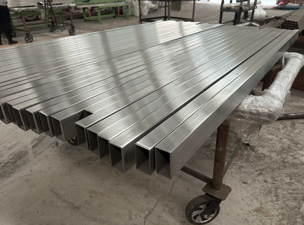 曲靖新能源汽车用不锈钢方管 现货