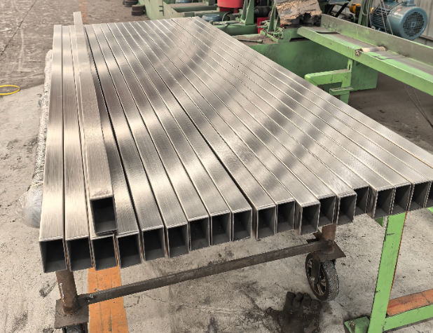 曲靖方管 矩形管 无缝方管生产厂家